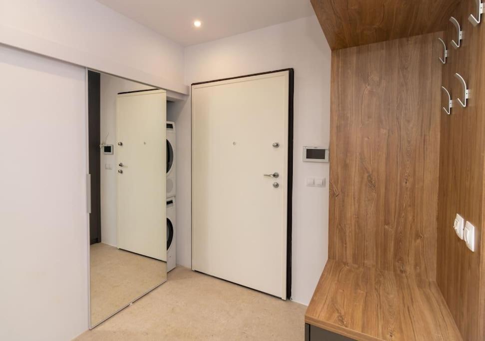 Georgi'S 1 Bedroom Quiet Apartment With Garage 소피아 외부 사진